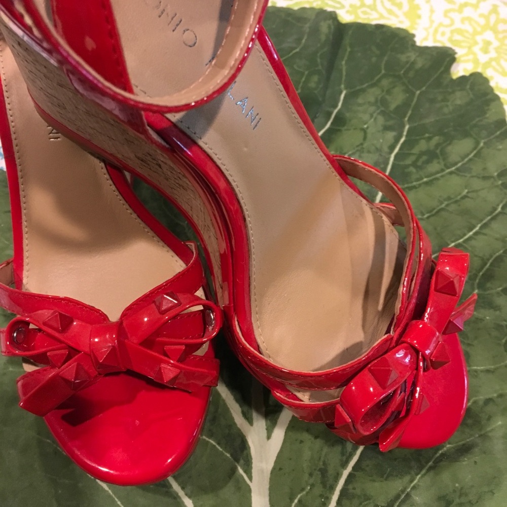 Antonio Melani Light Weight Wedge Sz7